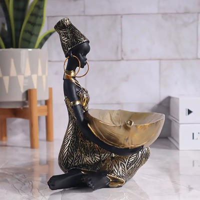 Afrikanische Frauenfigur