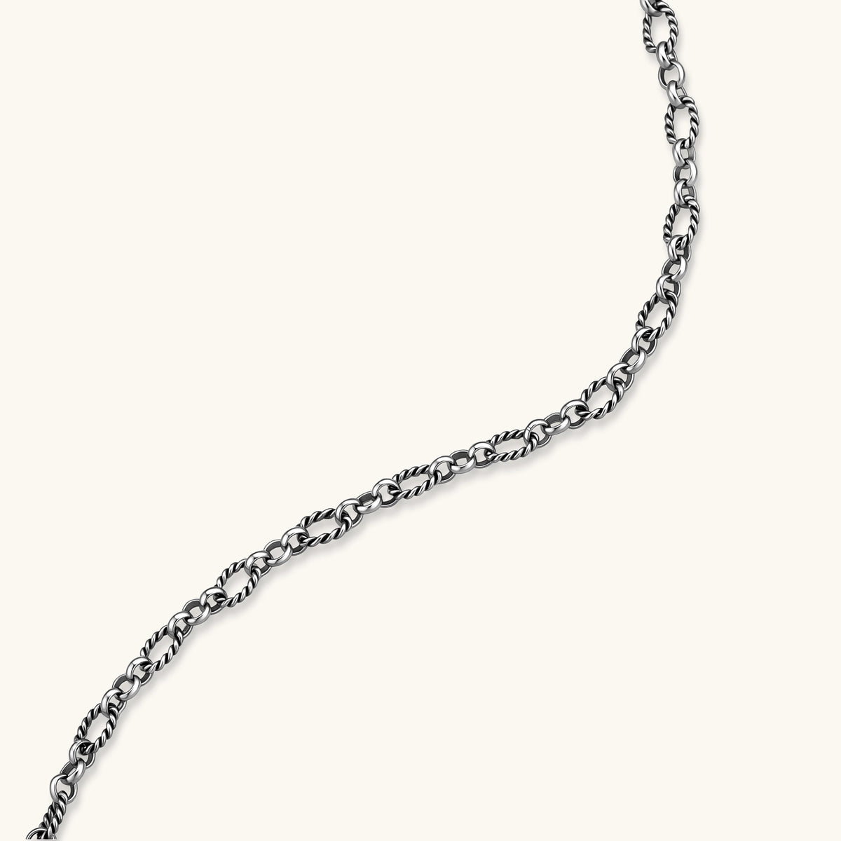 Oxidized 925 sterling silver necklace with alternating twisted oval and round links, lobster-claw clasp, 550mm length.